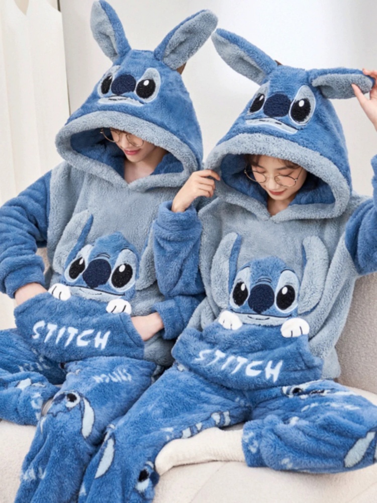 Anime Stitch Winterpyjama Cart - Winter Clothing In Japan recensie en prijs